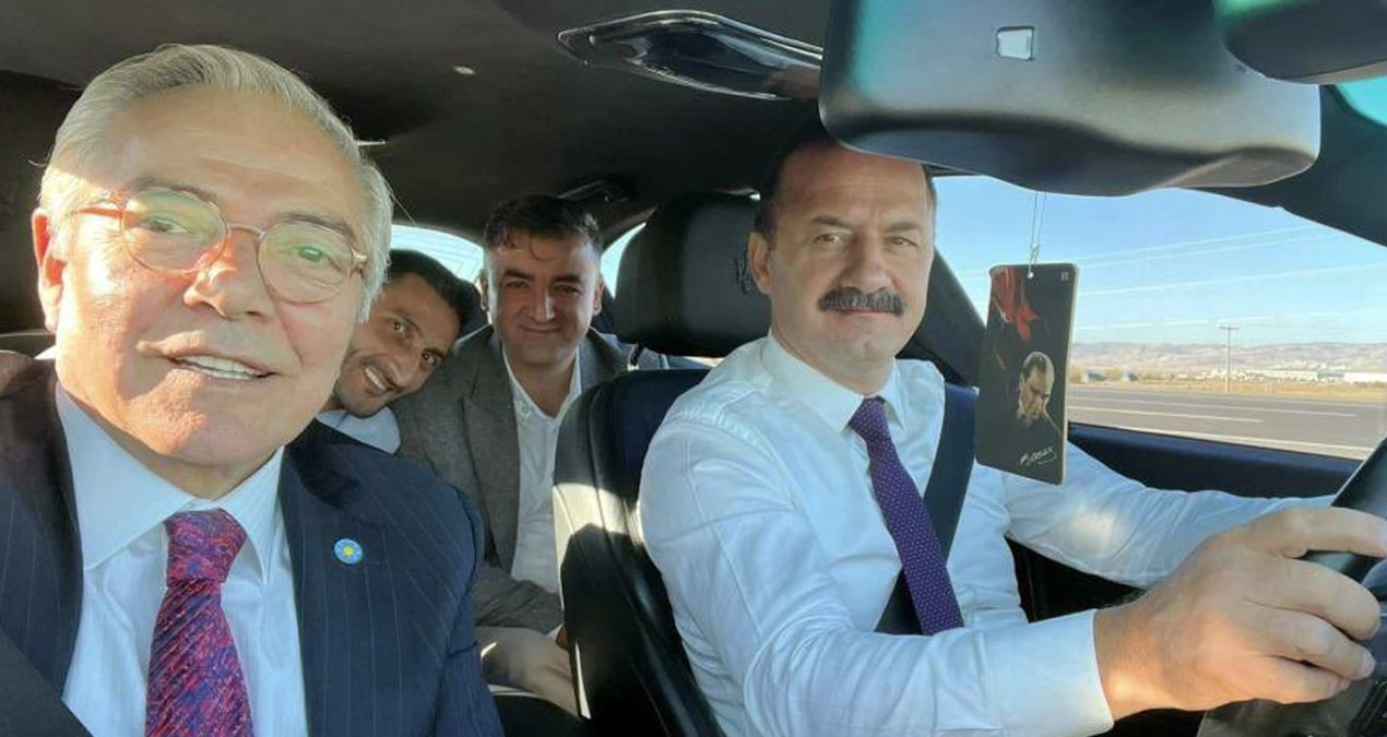 ‘Fakir insan kalmayıncaya kadar pahalı arabalara binmeyeceğiz’ diyen Ağıralioğlu milyon dolarlık Maserati’de poz verdi