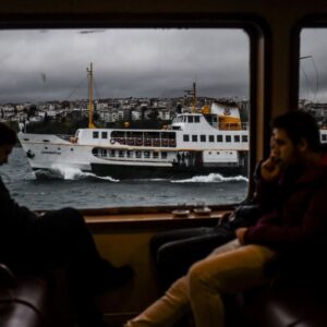 İstanbul Valiliği saat verip uyardı: İstanbul’da fırtınaya dikkat!