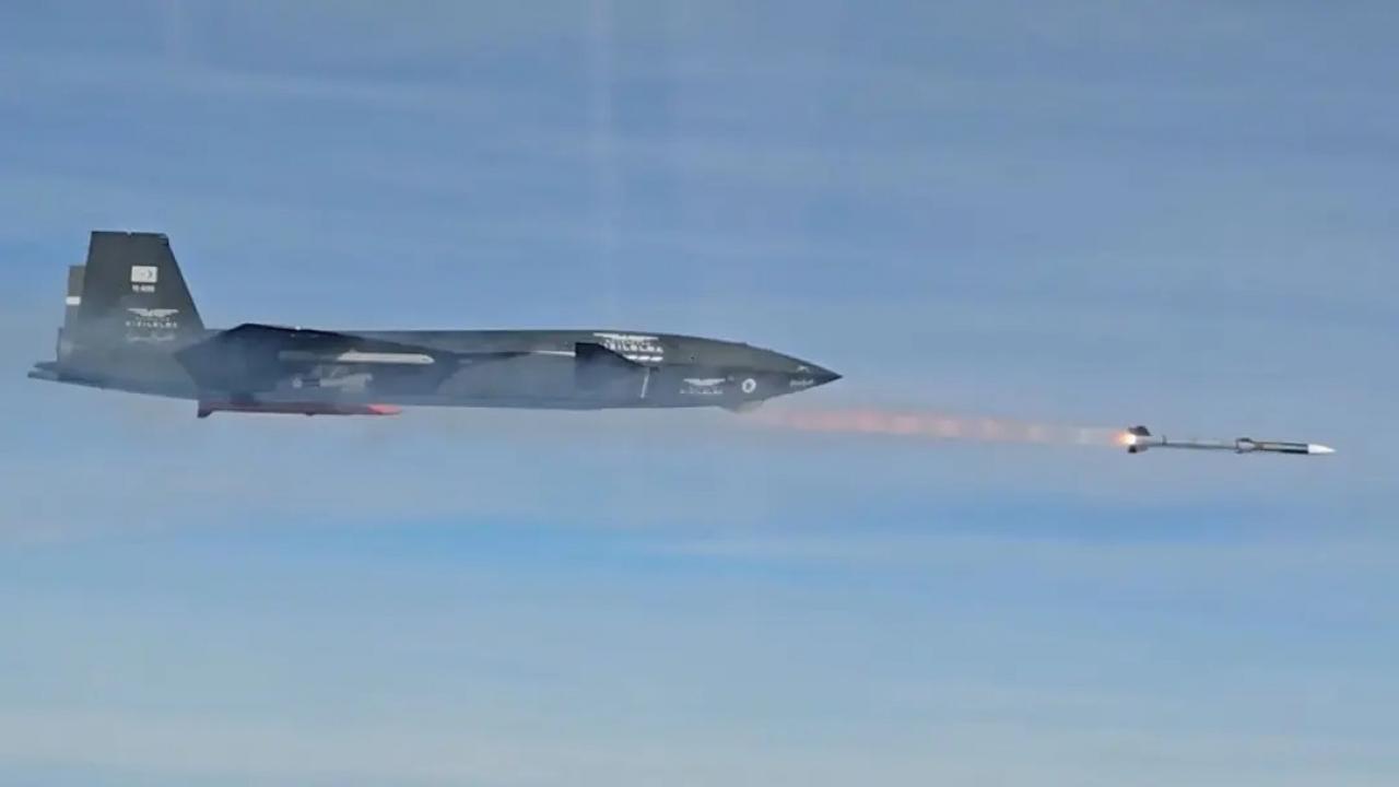 F-16’ların tahtı sallanıyor! KIZILELMA, ABD medyasında! Sadece F-35’lerde bulunuyordu!