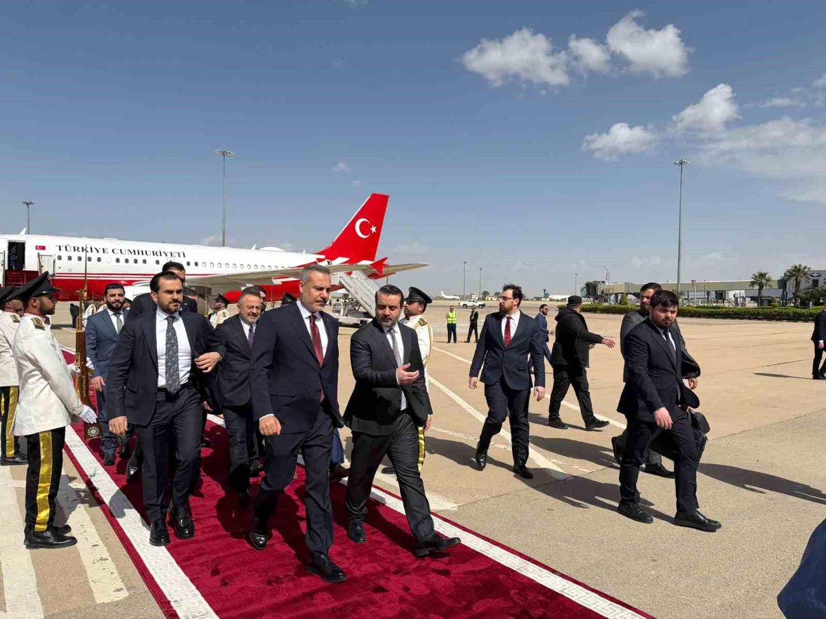 Hakan Fidan Suriye’de