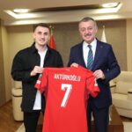 kerem-akturkoglu-baskan-buyukakin-ile-bulustu-uZcuiH36